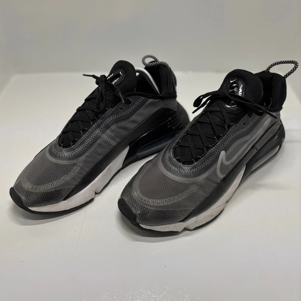 Nike Air Max 2090 Black Grey Men’s Size 11.5 CK2612-002 Running Sneakers Shoes - Picture 2 of 13